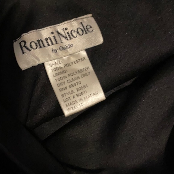 Ronni Nicole Maxi Sleeveless Fully Lined Dress - Picture 7 of 7